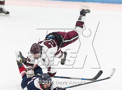 Thumbnail 2 in Gloucester vs. Lincoln-Sudbury (MIAA Division 2 North Semifinal) photogallery.