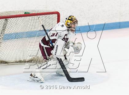 Thumbnail 3 in Gloucester vs. Lincoln-Sudbury (MIAA Division 2 North Semifinal) photogallery.