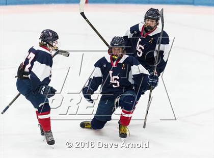 Thumbnail 2 in Gloucester vs. Lincoln-Sudbury (MIAA Division 2 North Semifinal) photogallery.
