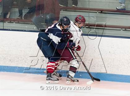 Thumbnail 3 in Gloucester vs. Lincoln-Sudbury (MIAA Division 2 North Semifinal) photogallery.