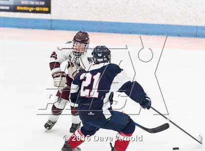 Thumbnail 1 in Gloucester vs. Lincoln-Sudbury (MIAA Division 2 North Semifinal) photogallery.