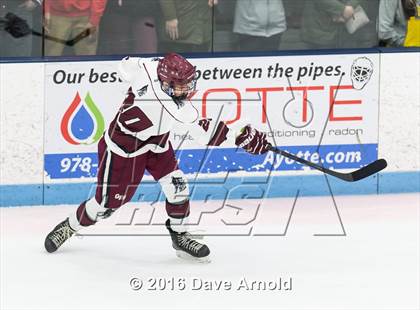 Thumbnail 2 in Gloucester vs. Lincoln-Sudbury (MIAA Division 2 North Semifinal) photogallery.