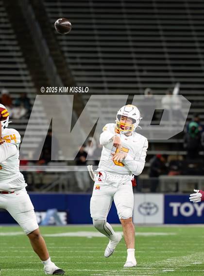 Thumbnail 2 in Mount Tahoma @ O'Dea (WIAA 3A Final) photogallery.