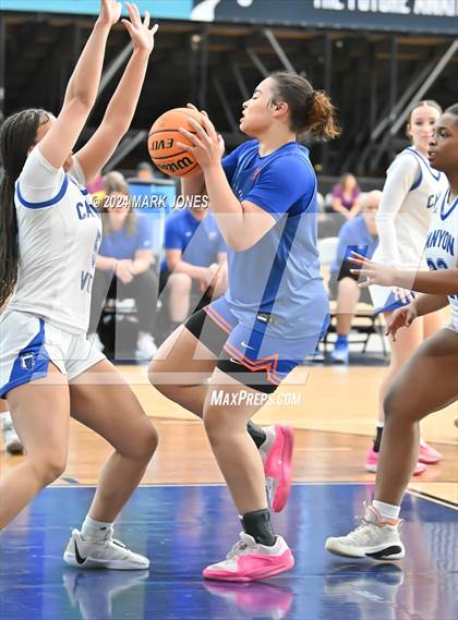 Thumbnail 2 in Canyon View vs. Bishop Gorman (Section 7) photogallery.