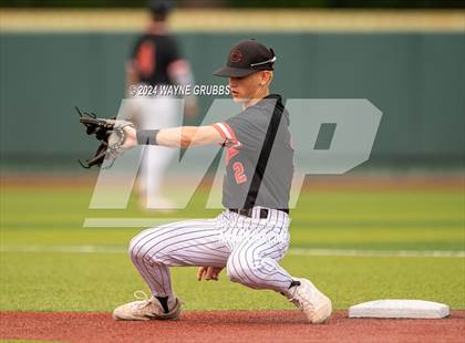 Thumbnail 1 in Centerville vs. Harleton (UIL 2A Region III Semifinal) photogallery.