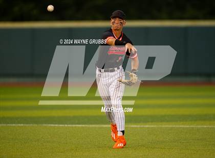 Thumbnail 2 in Centerville vs. Harleton (UIL 2A Region III Semifinal) photogallery.