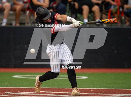 Thumbnail 2 in Centerville vs. Harleton (UIL 2A Region III Semifinal) photogallery.