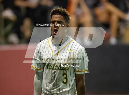 Thumbnail 1 in Centerville vs. Harleton (UIL 2A Region III Semifinal) photogallery.