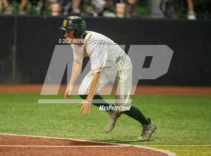 Thumbnail 2 in Centerville vs. Harleton (UIL 2A Region III Semifinal) photogallery.