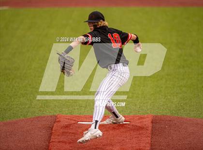 Thumbnail 1 in Centerville vs. Harleton (UIL 2A Region III Semifinal) photogallery.