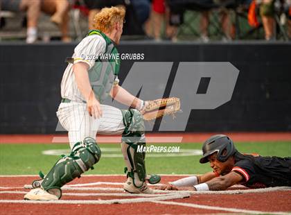 Thumbnail 3 in Centerville vs. Harleton (UIL 2A Region III Semifinal) photogallery.