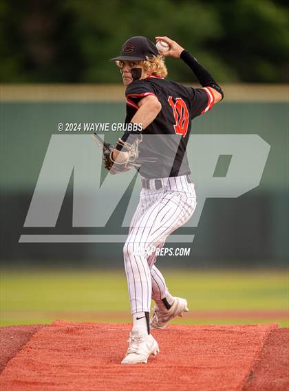 Thumbnail 3 in Centerville vs. Harleton (UIL 2A Region III Semifinal) photogallery.