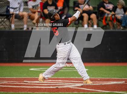 Thumbnail 1 in Centerville vs. Harleton (UIL 2A Region III Semifinal) photogallery.