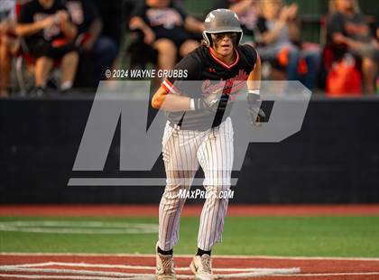 Thumbnail 1 in Centerville vs. Harleton (UIL 2A Region III Semifinal) photogallery.