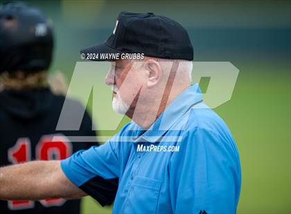 Thumbnail 1 in Centerville vs. Harleton (UIL 2A Region III Semifinal) photogallery.