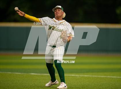 Thumbnail 1 in Centerville vs. Harleton (UIL 2A Region III Semifinal) photogallery.
