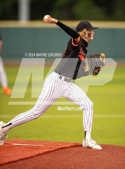 Thumbnail 1 in Centerville vs. Harleton (UIL 2A Region III Semifinal) photogallery.