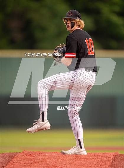 Thumbnail 1 in Centerville vs. Harleton (UIL 2A Region III Semifinal) photogallery.