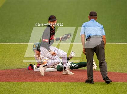 Thumbnail 2 in Centerville vs. Harleton (UIL 2A Region III Semifinal) photogallery.