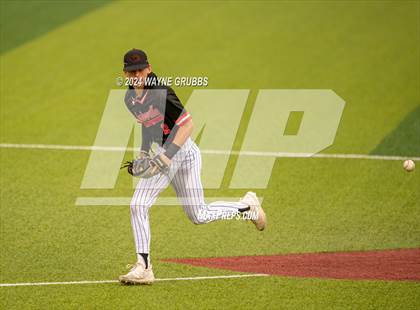 Thumbnail 3 in Centerville vs. Harleton (UIL 2A Region III Semifinal) photogallery.