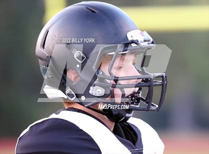 Thumbnail 2 in Grand Saline vs Troup photogallery.