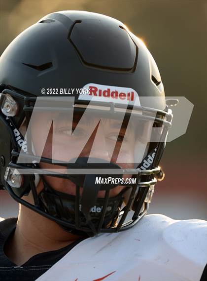 Thumbnail 1 in Grand Saline vs Troup photogallery.