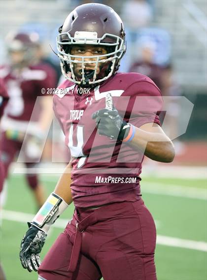 Thumbnail 2 in Grand Saline vs Troup photogallery.