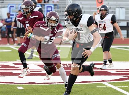 Thumbnail 2 in Grand Saline vs Troup photogallery.