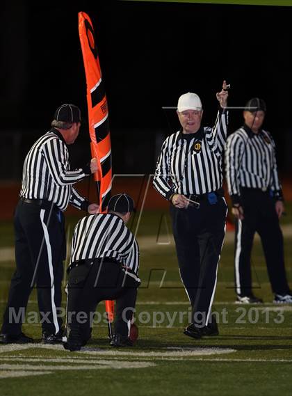 Thumbnail 2 in El Cerrito vs. Sacred Heart Prep (CIF NorCal Regional D3 Final) photogallery.