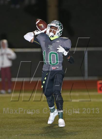 Thumbnail 1 in El Cerrito vs. Sacred Heart Prep (CIF NorCal Regional D3 Final) photogallery.