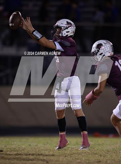 Thumbnail 1 in Iola vs Granger photogallery.
