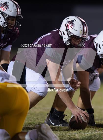 Thumbnail 3 in Iola vs Granger photogallery.