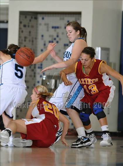 Thumbnail 1 in Esperanza vs Saugus (Larry Doyle Tournament) photogallery.