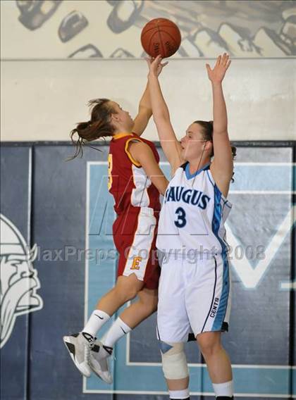 Thumbnail 2 in Esperanza vs Saugus (Larry Doyle Tournament) photogallery.