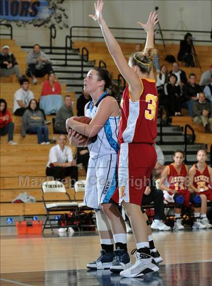 Thumbnail 2 in Esperanza vs Saugus (Larry Doyle Tournament) photogallery.