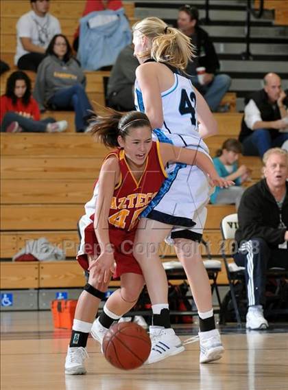 Thumbnail 3 in Esperanza vs Saugus (Larry Doyle Tournament) photogallery.