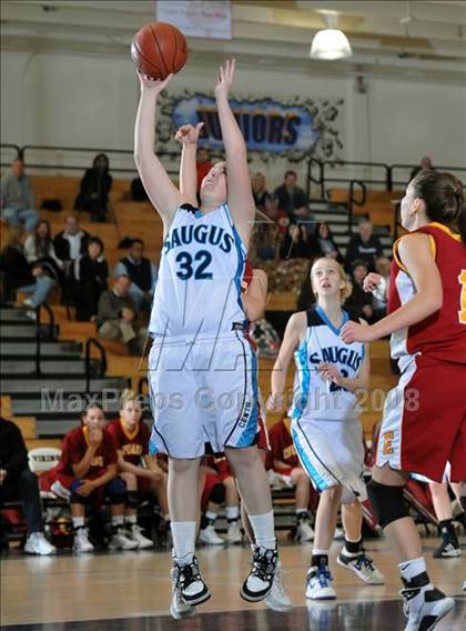 Thumbnail 2 in Esperanza vs Saugus (Larry Doyle Tournament) photogallery.