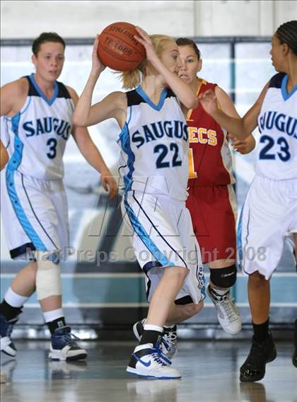 Thumbnail 1 in Esperanza vs Saugus (Larry Doyle Tournament) photogallery.