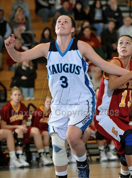 Thumbnail 1 in Esperanza vs Saugus (Larry Doyle Tournament) photogallery.