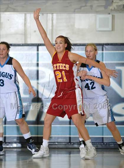 Thumbnail 1 in Esperanza vs Saugus (Larry Doyle Tournament) photogallery.