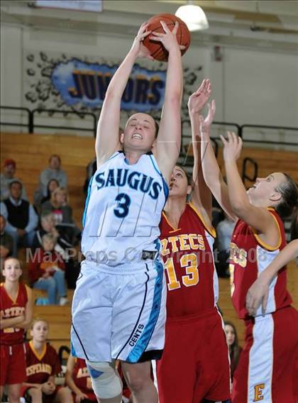 Thumbnail 2 in Esperanza vs Saugus (Larry Doyle Tournament) photogallery.
