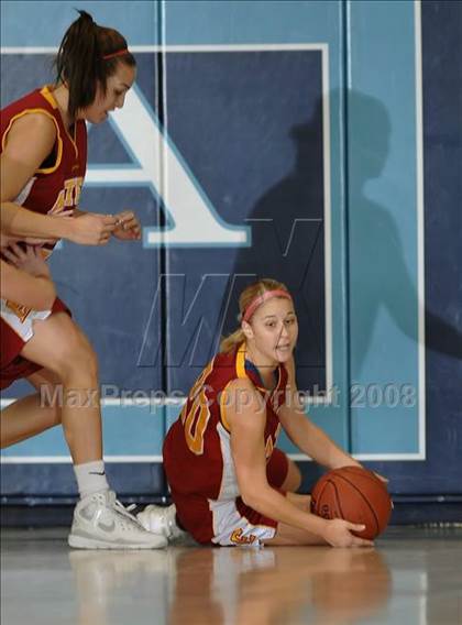 Thumbnail 3 in Esperanza vs Saugus (Larry Doyle Tournament) photogallery.