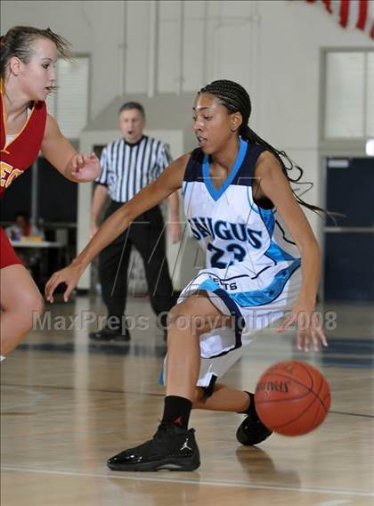 Thumbnail 2 in Esperanza vs Saugus (Larry Doyle Tournament) photogallery.