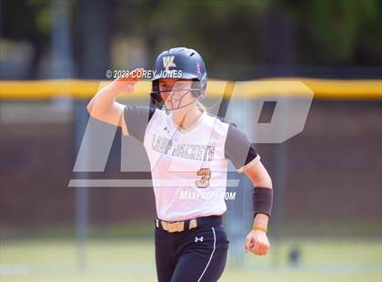 Thumbnail 1 in Wayne County vs Sonoraville (GHSA 4A State Tournament) photogallery.