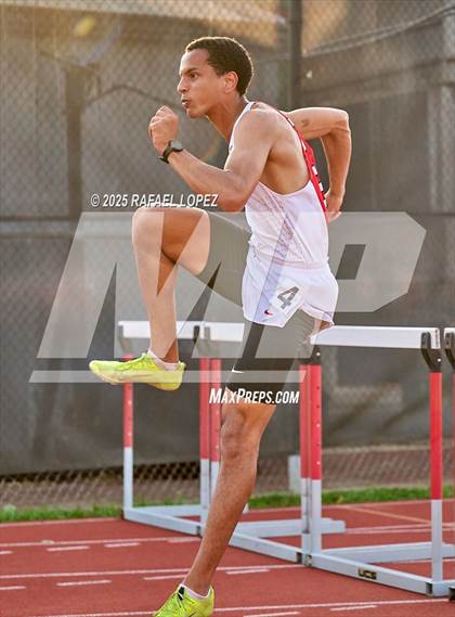 Thumbnail 3 in Eagle No Tax Relays (110 Hurdles) photogallery.