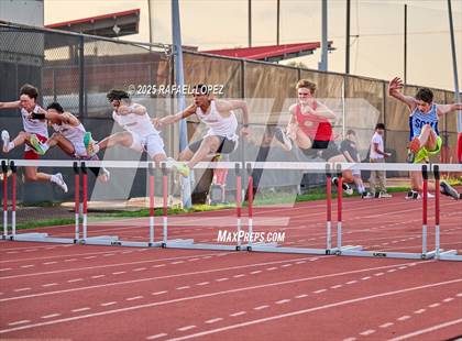 Thumbnail 3 in Eagle No Tax Relays (110 Hurdles) photogallery.