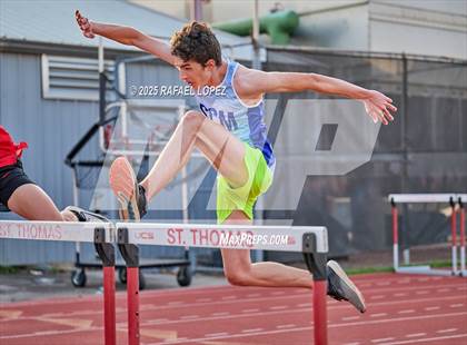 Thumbnail 3 in Eagle No Tax Relays (110 Hurdles) photogallery.
