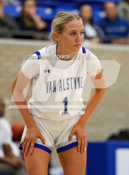 Thumbnail 1 in Sanger @ Van Alstyne photogallery.