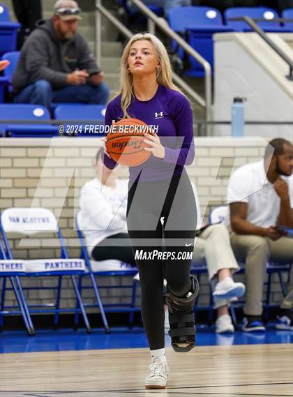 Thumbnail 1 in Sanger @ Van Alstyne photogallery.
