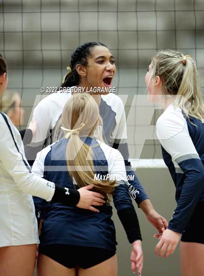 Thumbnail 1 in Keller vs. Prosper (UIL 6A Regional Finals) photogallery.